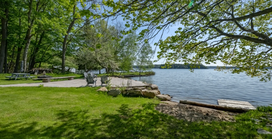 Black Birch Lodge  Vacation Villa - Muskoka Lakes