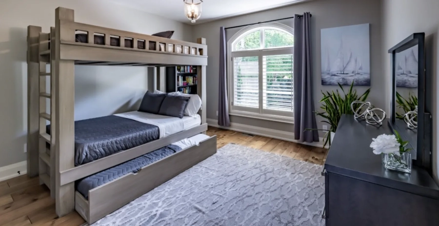 Chateau Simcoe  Vacation Villa - Muskoka Lakes