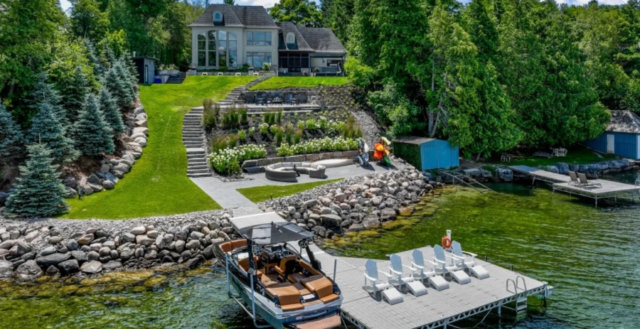 Chateau Simcoe  Vacation Villa - Muskoka Lakes