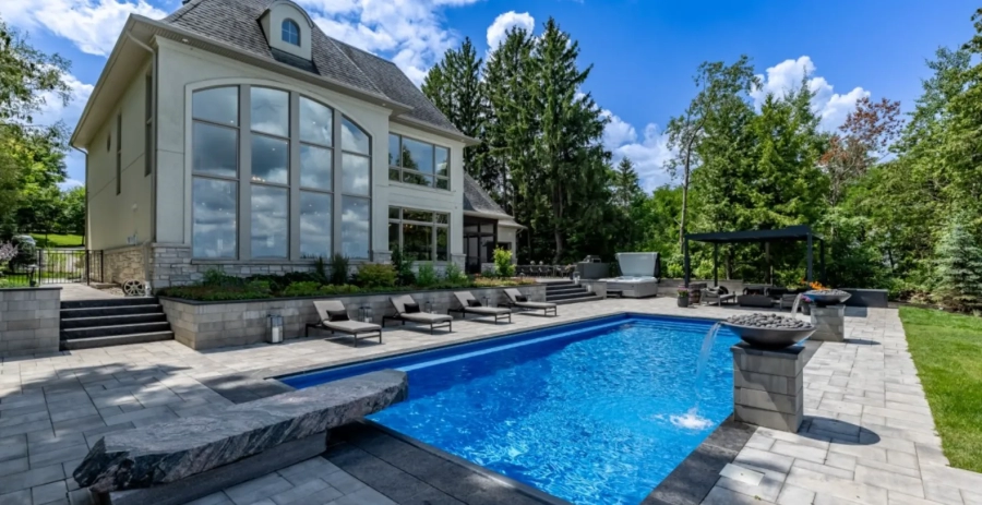 Chateau Simcoe  Vacation Villa - Muskoka Lakes
