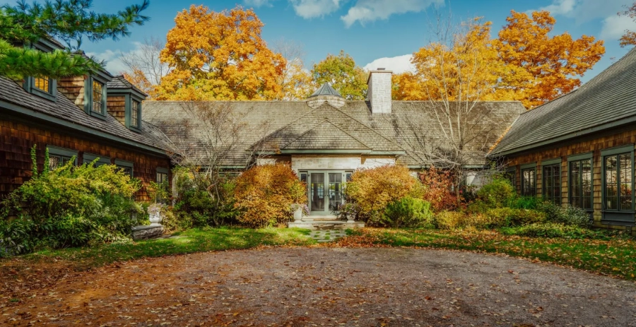  English Manor  Vacation Villa - Muskoka Lakes