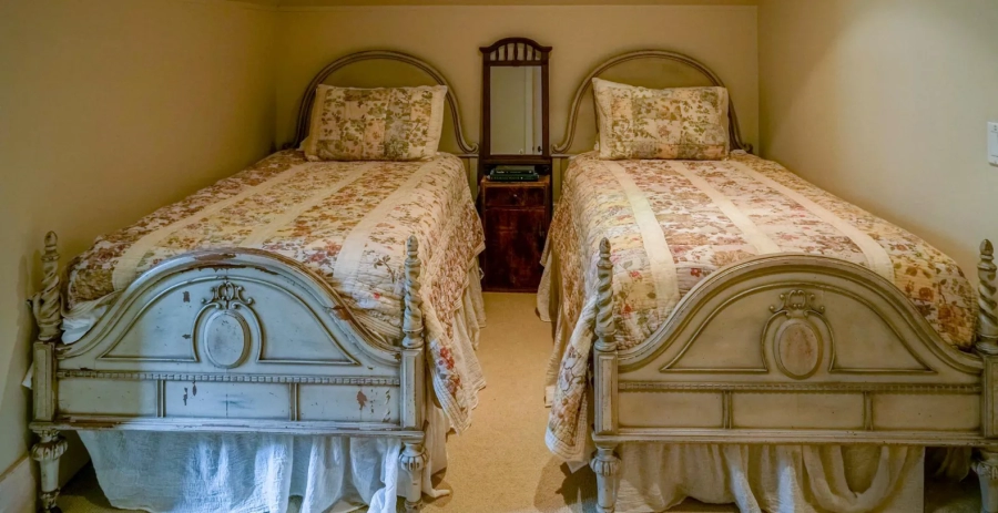  English Manor  Vacation Villa - Muskoka Lakes