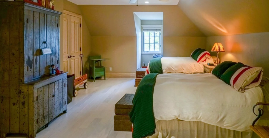  English Manor  Vacation Villa - Muskoka Lakes