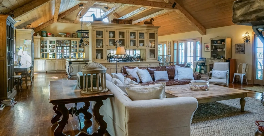  English Manor  Vacation Villa - Muskoka Lakes