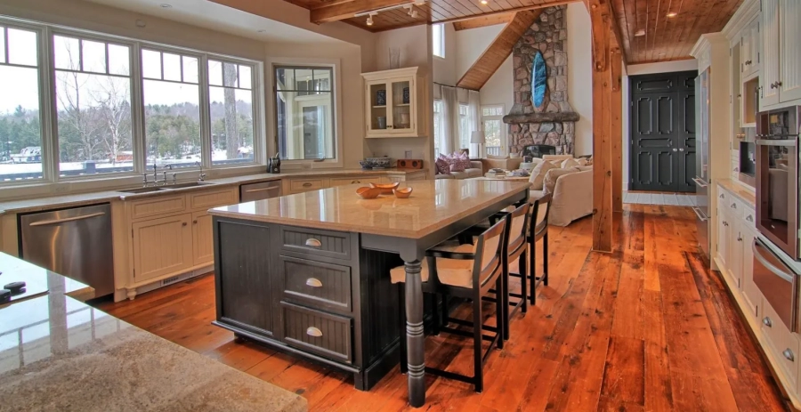Firelight  Vacation Villa - Muskoka Lakes