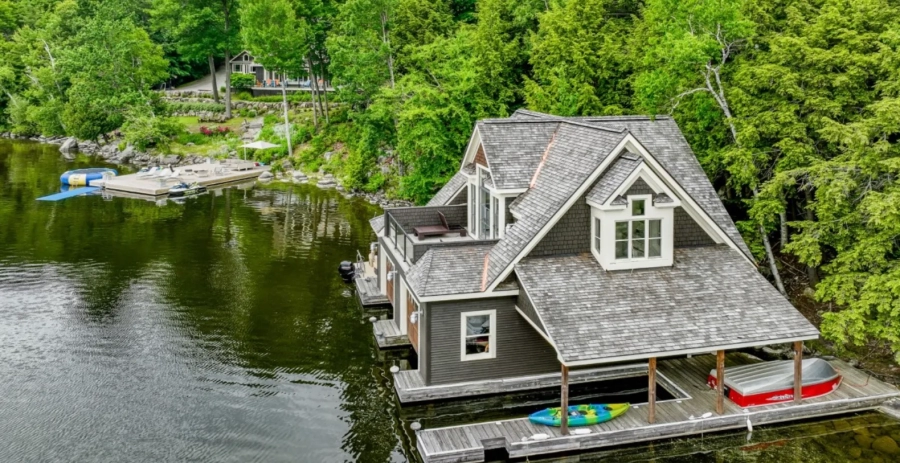 Firelight  Vacation Villa - Muskoka Lakes
