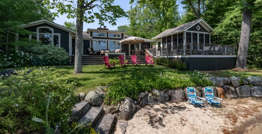 Happiness Blooms  Vacation Villa - Muskoka Lakes
