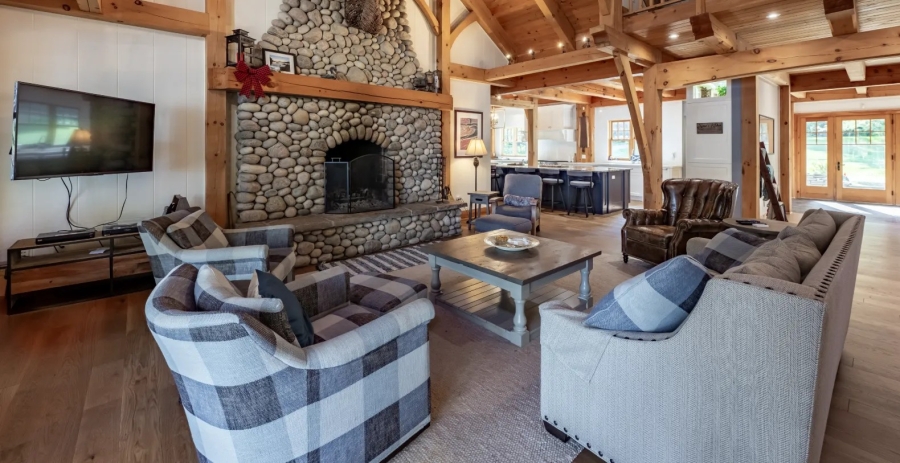 Hart’s Content  Vacation Villa - Muskoka Lakes