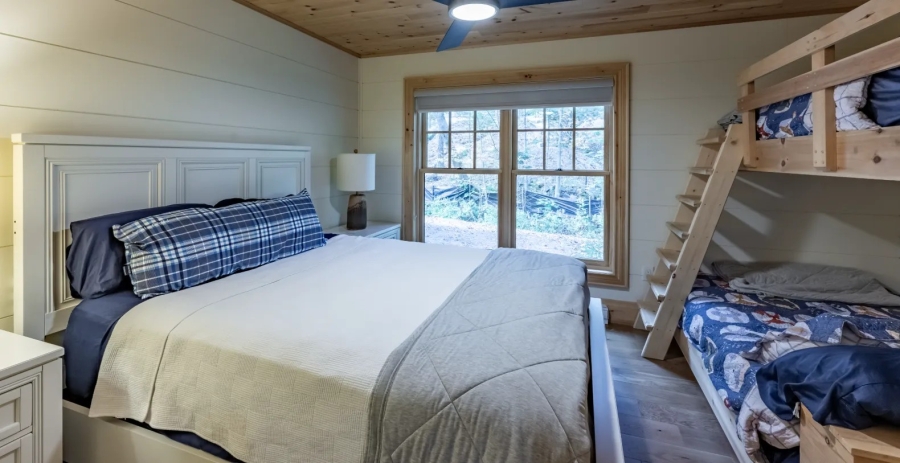 Hart’s Content  Vacation Villa - Muskoka Lakes