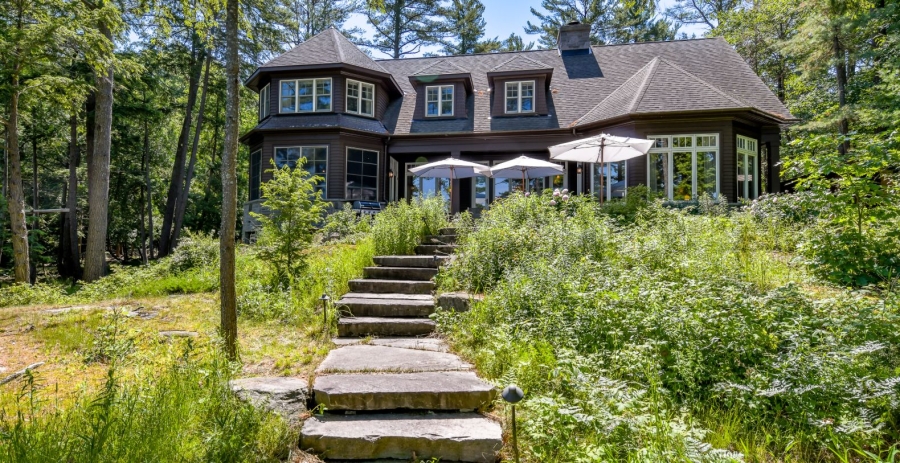 Just Fabulous  Vacation Villa - Muskoka Lakes