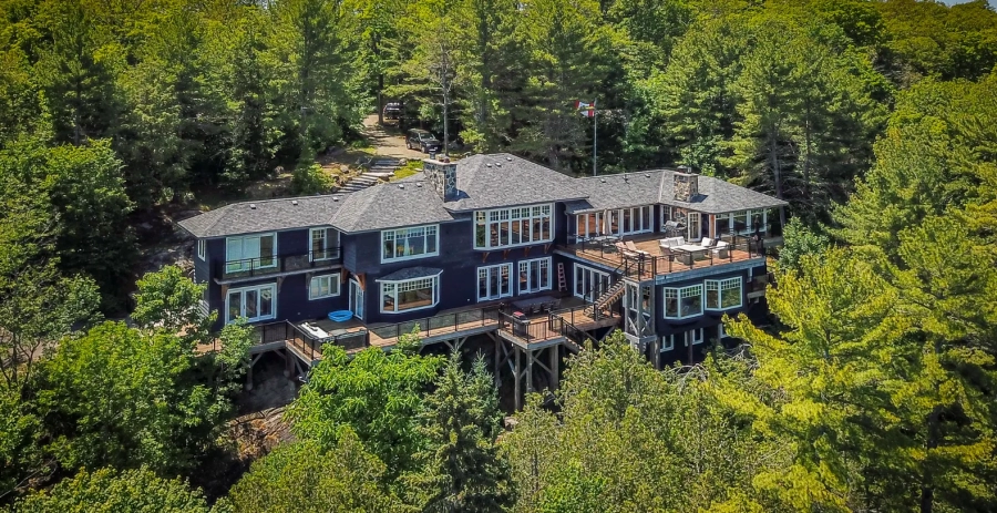 King Arthur’s Court  Vacation Villa - Muskoka Lakes