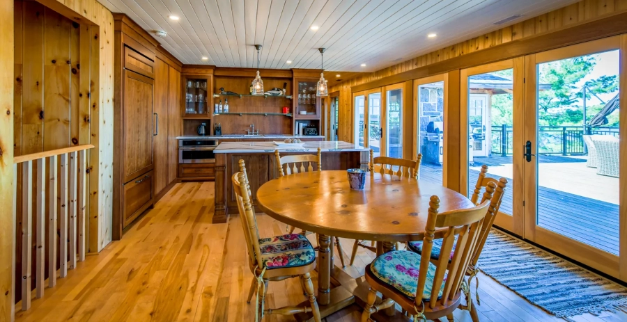 King Arthur’s Court  Vacation Villa - Muskoka Lakes