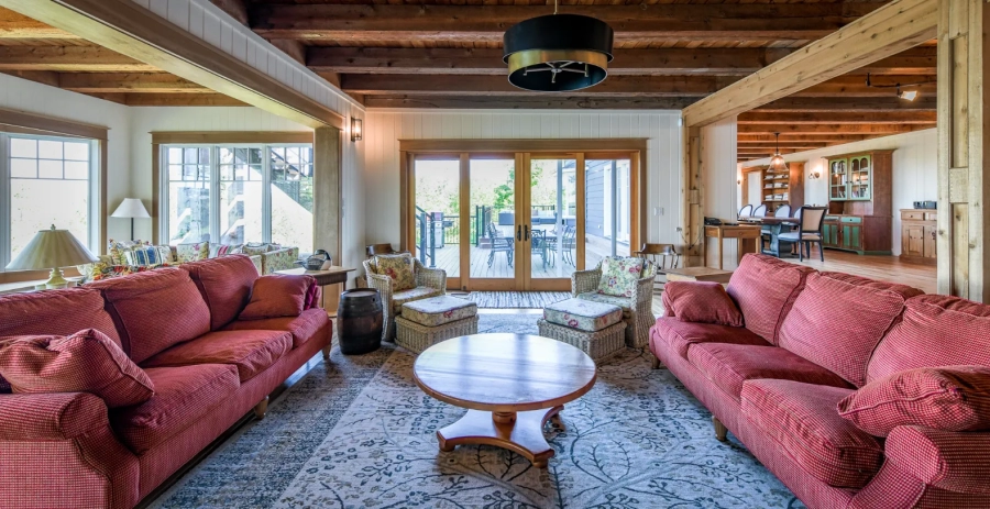 King Arthur’s Court  Vacation Villa - Muskoka Lakes
