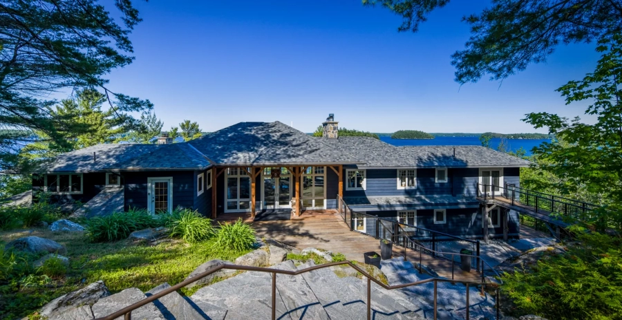King Arthur’s Court  Vacation Villa - Muskoka Lakes