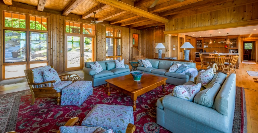 King Arthur’s Court  Vacation Villa - Muskoka Lakes