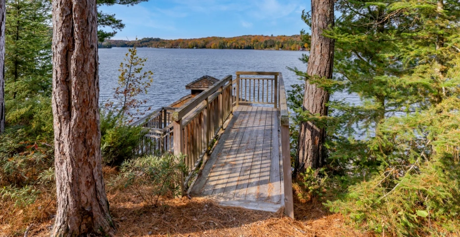 McComb Point Ontario Vacation Villa - Kawagama Lake