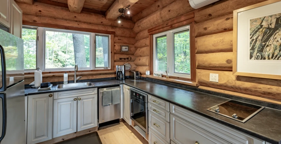 McComb Point Ontario Vacation Villa - Kawagama Lake