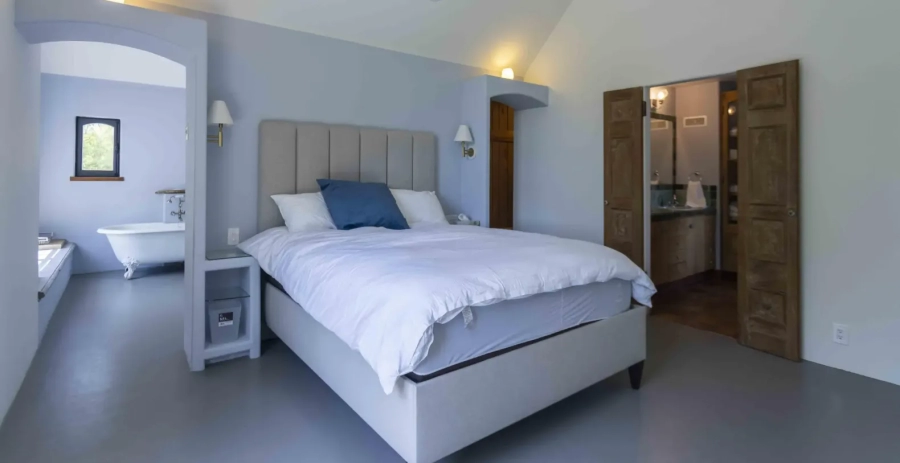 Millbrook Manor  Vacation Villa - Ontario