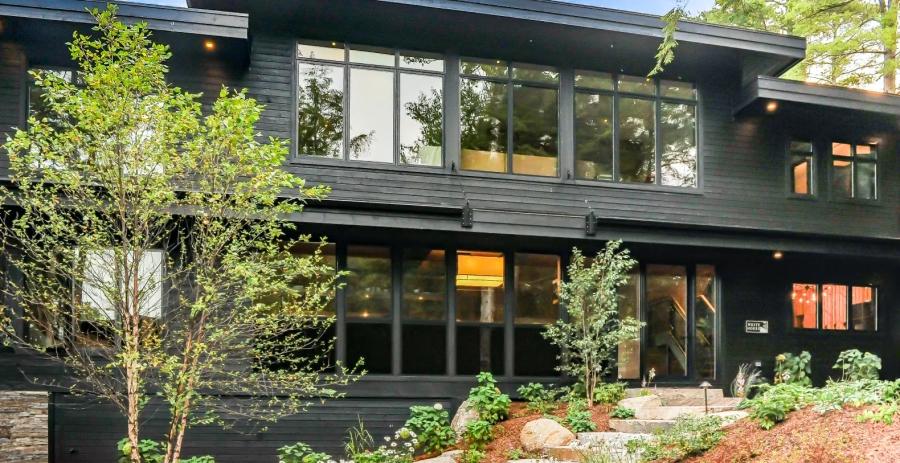 Muskoka’s White House  Vacation Villa - Muskoka Lakes