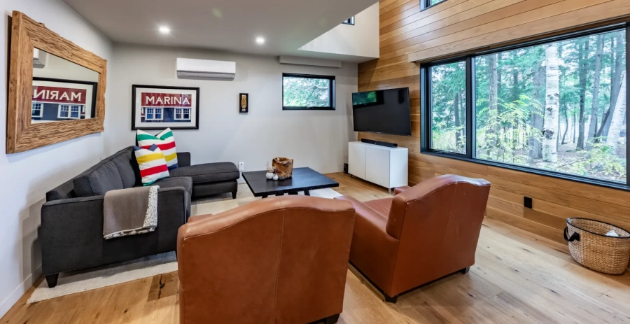 Muskoka’s White House  Vacation Villa - Muskoka Lakes