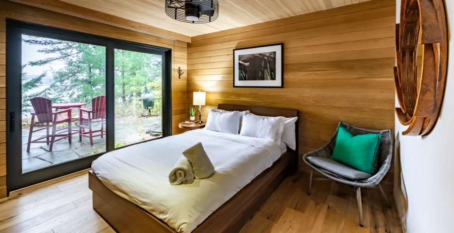 Muskoka’s White House  Vacation Villa - Muskoka Lakes