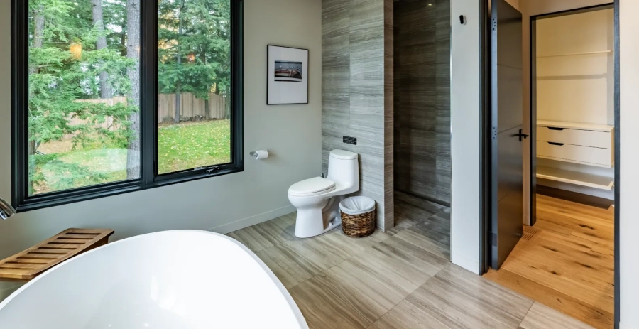 Muskoka’s White House  Vacation Villa - Muskoka Lakes