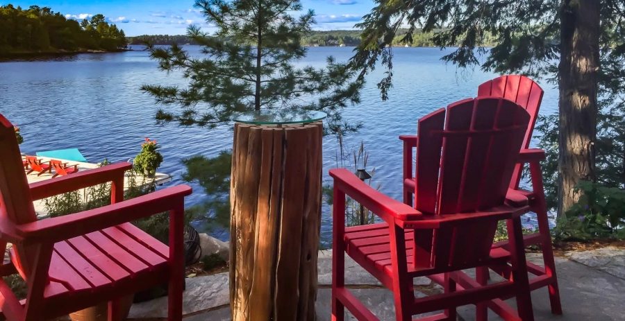 Muskoka’s White House  Vacation Villa - Muskoka Lakes