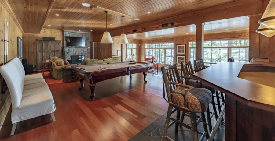 Oak Bank Point  Vacation Villa - Muskoka Lakes