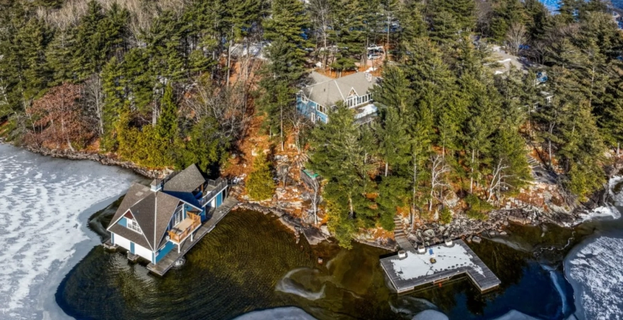 Oak Bank Point  Vacation Villa - Muskoka Lakes