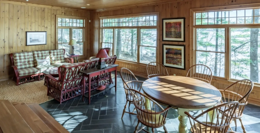 Oak Bank Point  Vacation Villa - Muskoka Lakes