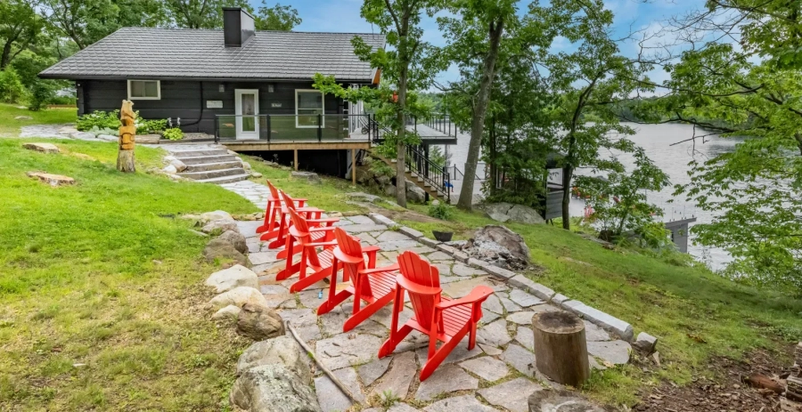The Canadian Dream  Vacation Villa - Muskoka Lakes