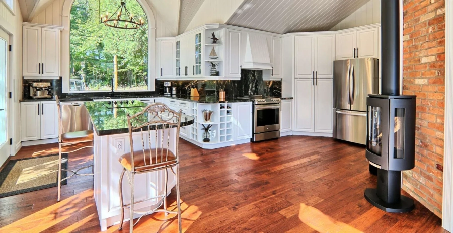 The Crown  Vacation Villa - Muskoka Lakes