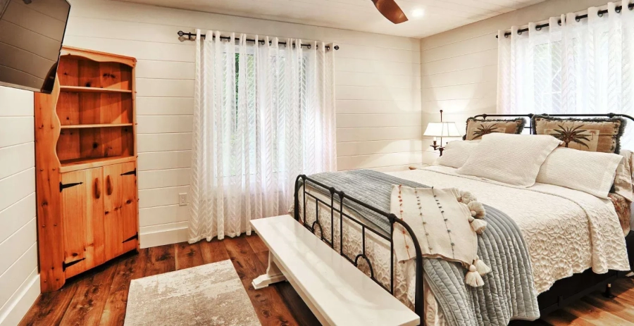 The Crown  Vacation Villa - Muskoka Lakes