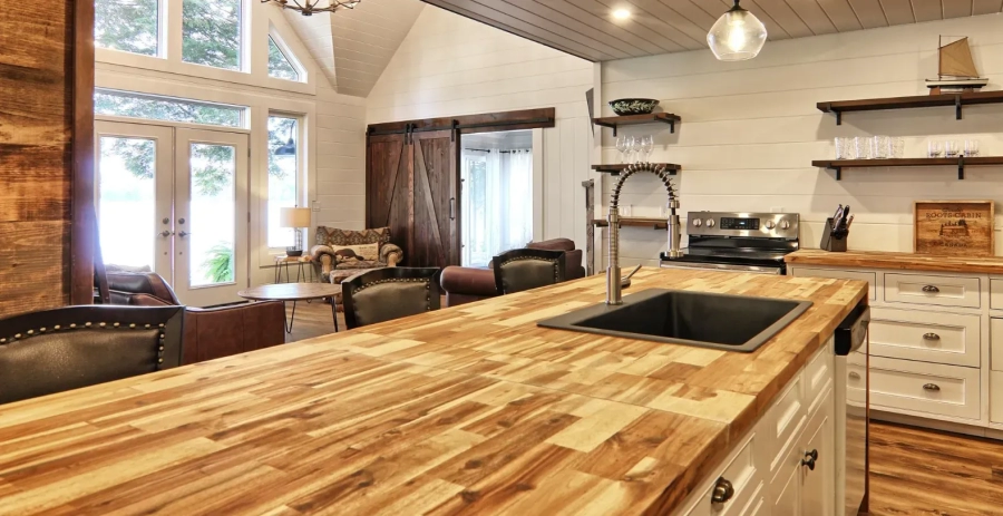 The Crown  Vacation Villa - Muskoka Lakes