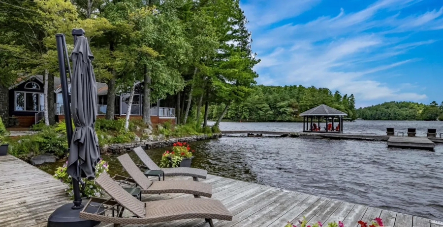 The Crown  Vacation Villa - Muskoka Lakes
