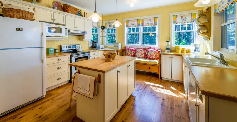 The Point  Vacation Villa - Muskoka Lakes