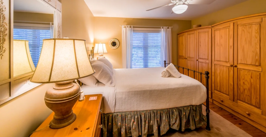 The Point  Vacation Villa - Muskoka Lakes
