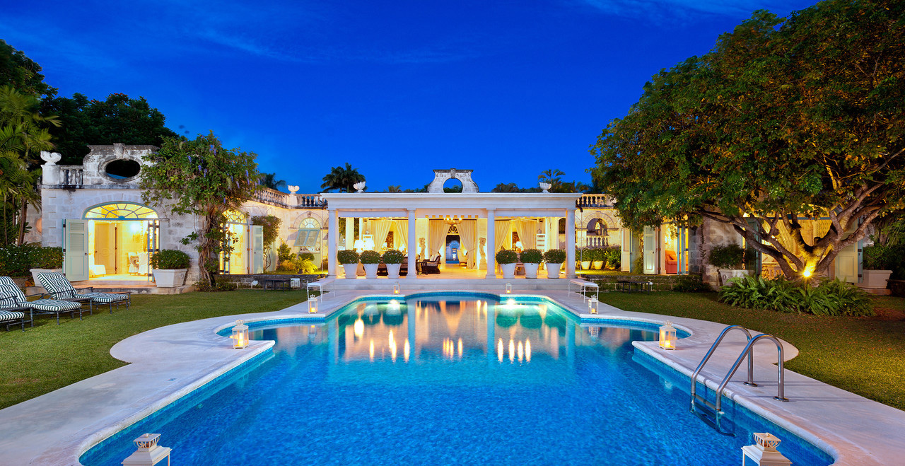 Leamington Pavillion Luxury Villa Holiday Rental