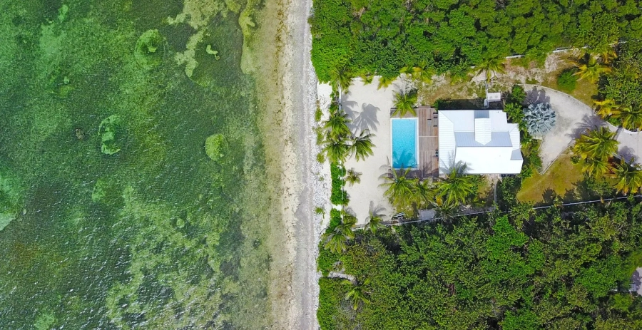 Babylon Reef Grand Cayman - Pool Deck