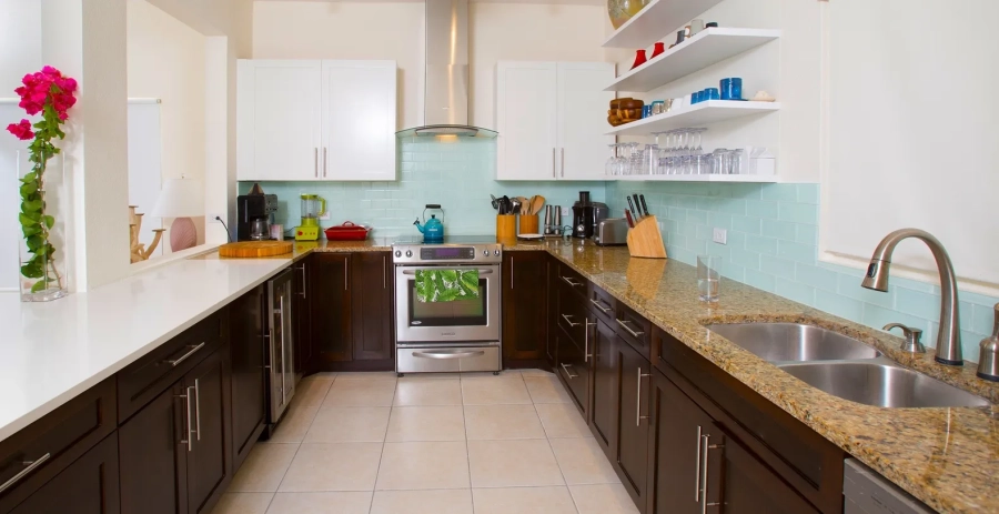 Babylon Reef Grand Cayman - Kitchen