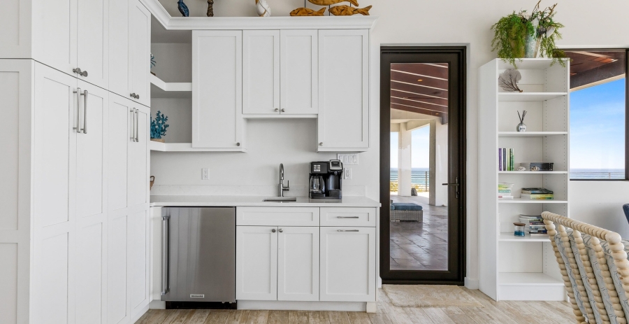 Bella Vista Grand Cayman Architectural Masterpiece - East End