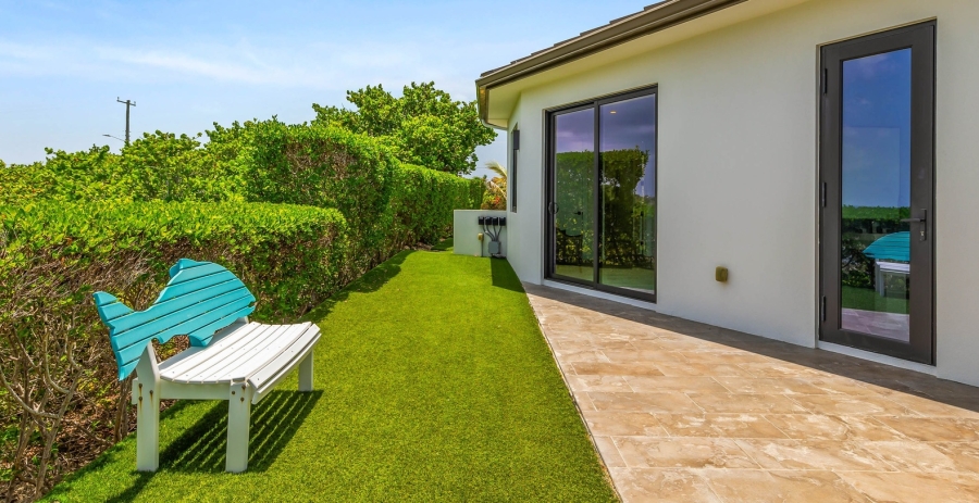 Bella Vista Grand Cayman Architectural Masterpiece - East End