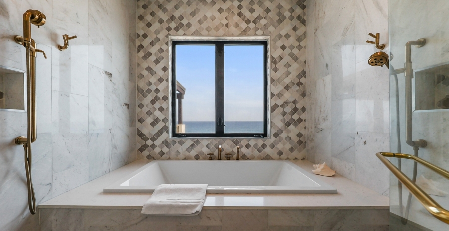 Bella Vista Grand Cayman Architectural Masterpiece - East End