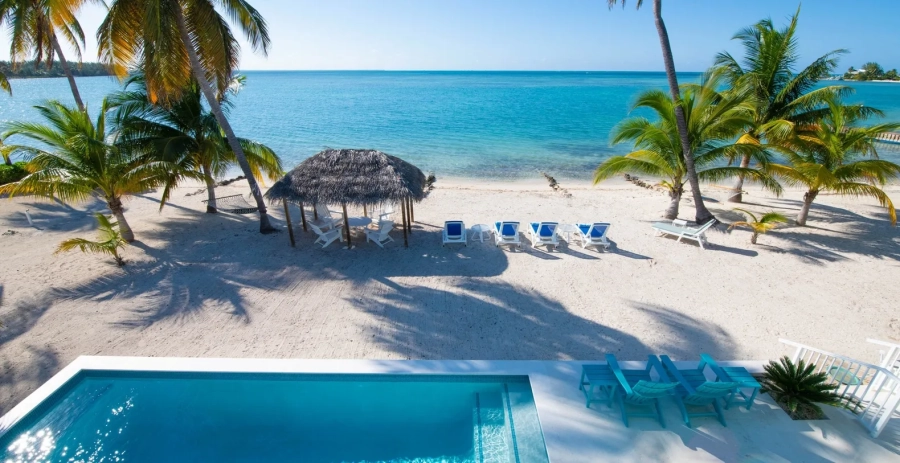 Bit of Heaven Grand Cayman - Beachfront Villa Cayman Kai