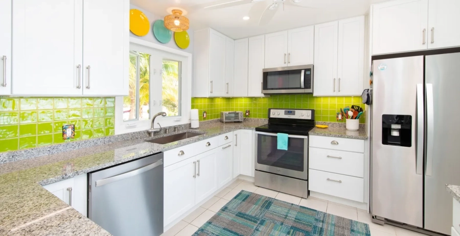 Bit of Heaven Grand Cayman - Master Bedroom