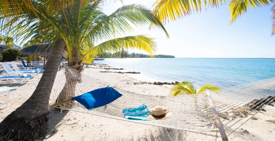 Bit of Heaven Grand Cayman - Queen Bedroom