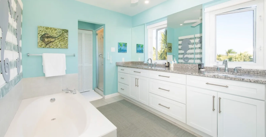 Bit of Heaven Grand Cayman - Palm Trees