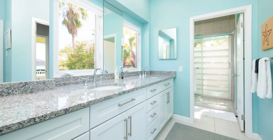 Bit of Heaven Grand Cayman - Kayaking