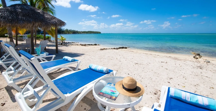 Bit of Heaven Grand Cayman - Tropical Paradise