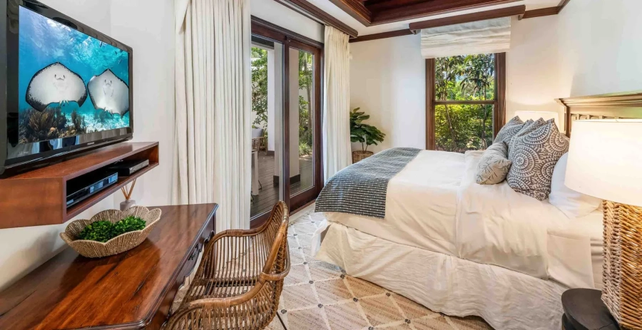 Ritz Carlton Deckhouse Vacation Villa - Cayman Islands